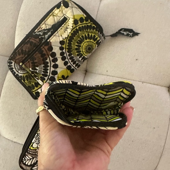 Three-piece Vera Bradley wallet set - Picture 7 of 7
